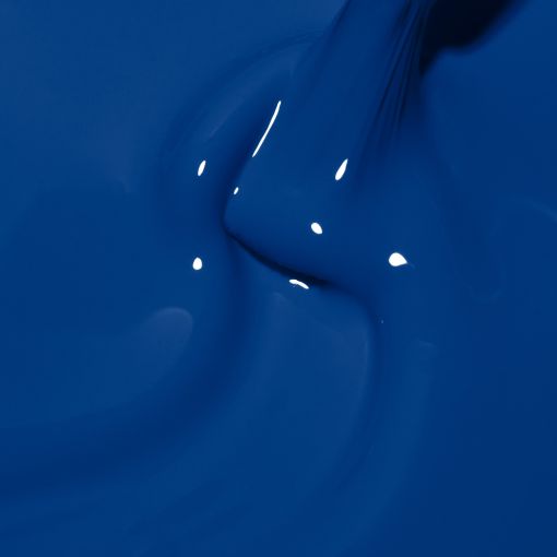 Nahaufnahme von flüssiger blauer Farbe mit Lichtreflexionen